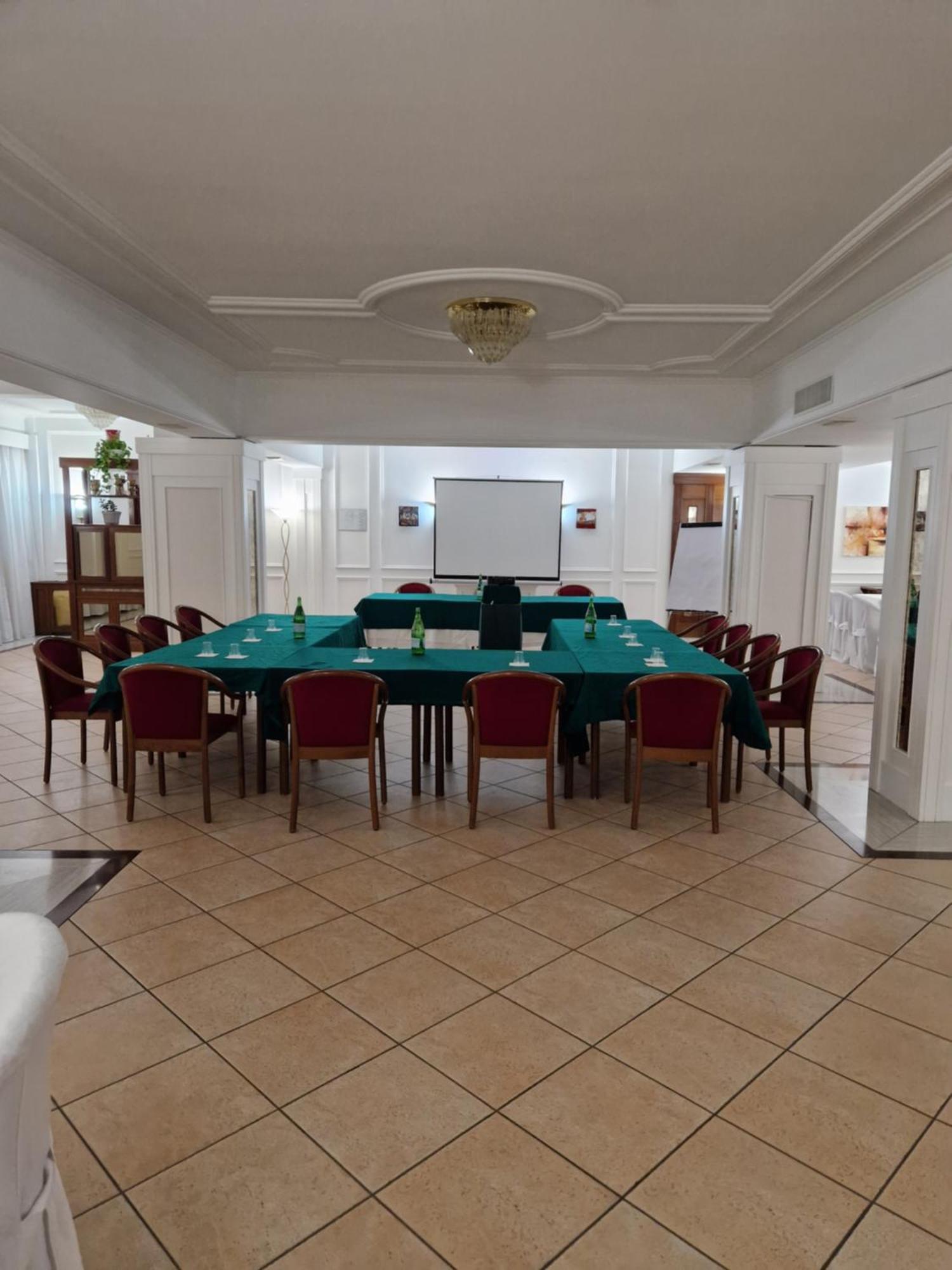 אבלינו Hotel Civita מראה חיצוני תמונה